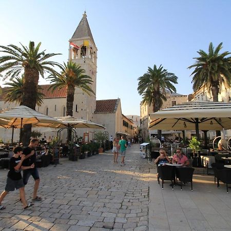 Town House In The Centre Of Historic Trogir Villa Eksteriør billede