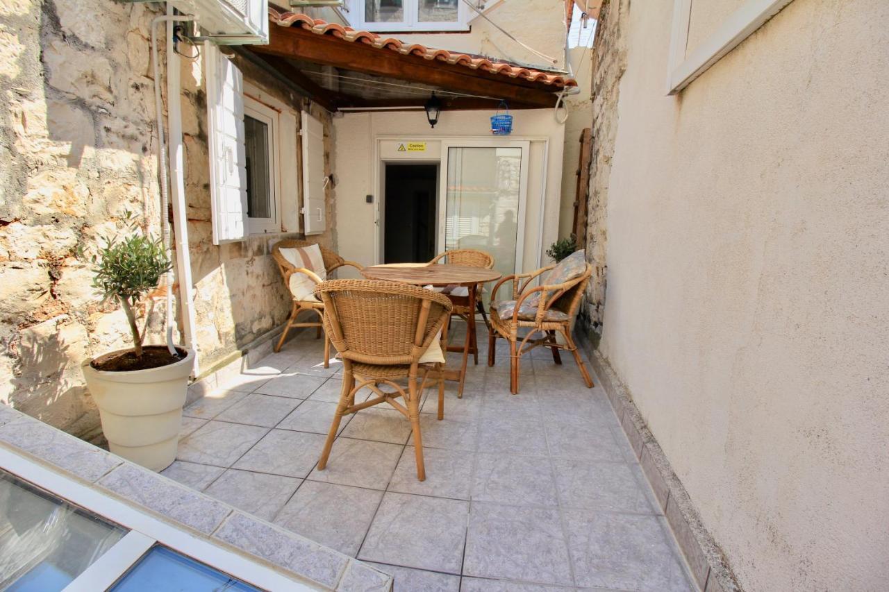 Town House In The Centre Of Historic Trogir Villa Eksteriør billede
